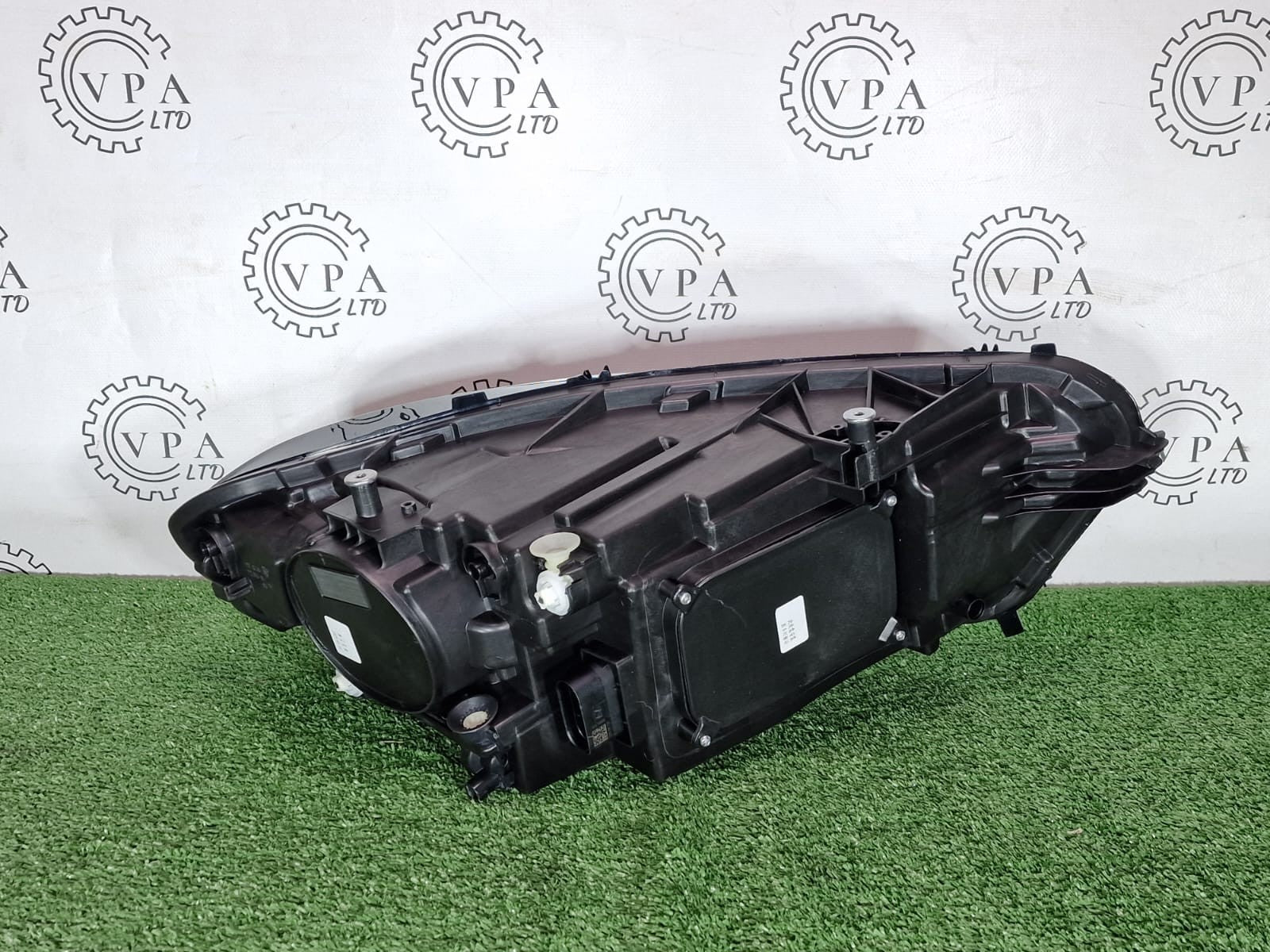 NEW! MERCEDES BENZ CLA W118 / C118 2019-23 NS LEFT SIDE FULL LED HEADLIGHT