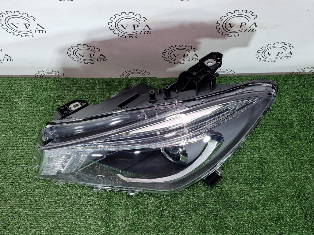 NEW! MERCEDES BENZ CLA W117 / C117 2013 - 2016 NS LEFT SIDE BI XENON HEADLIGHT